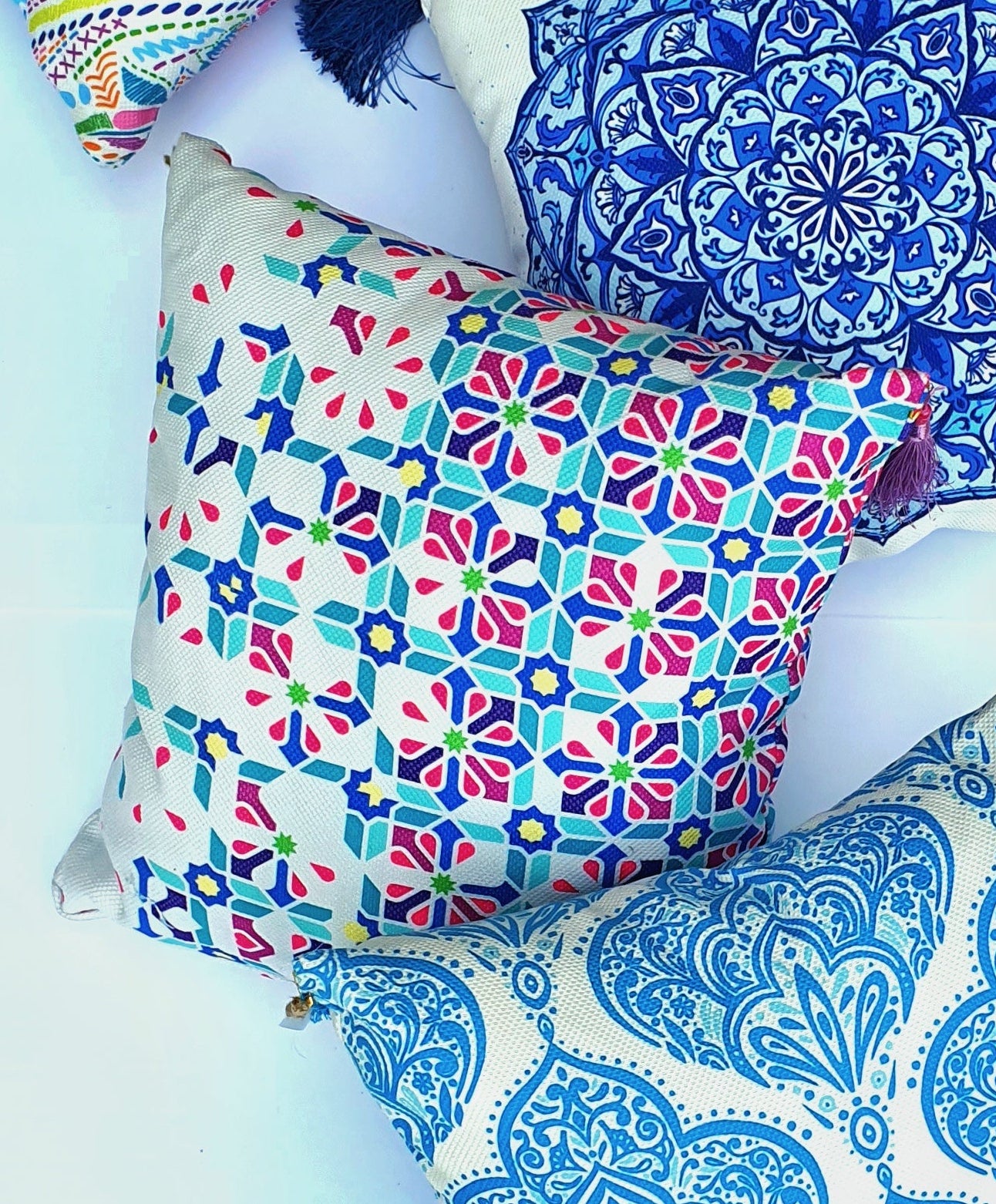 Arabisc Mauve Square Cushion