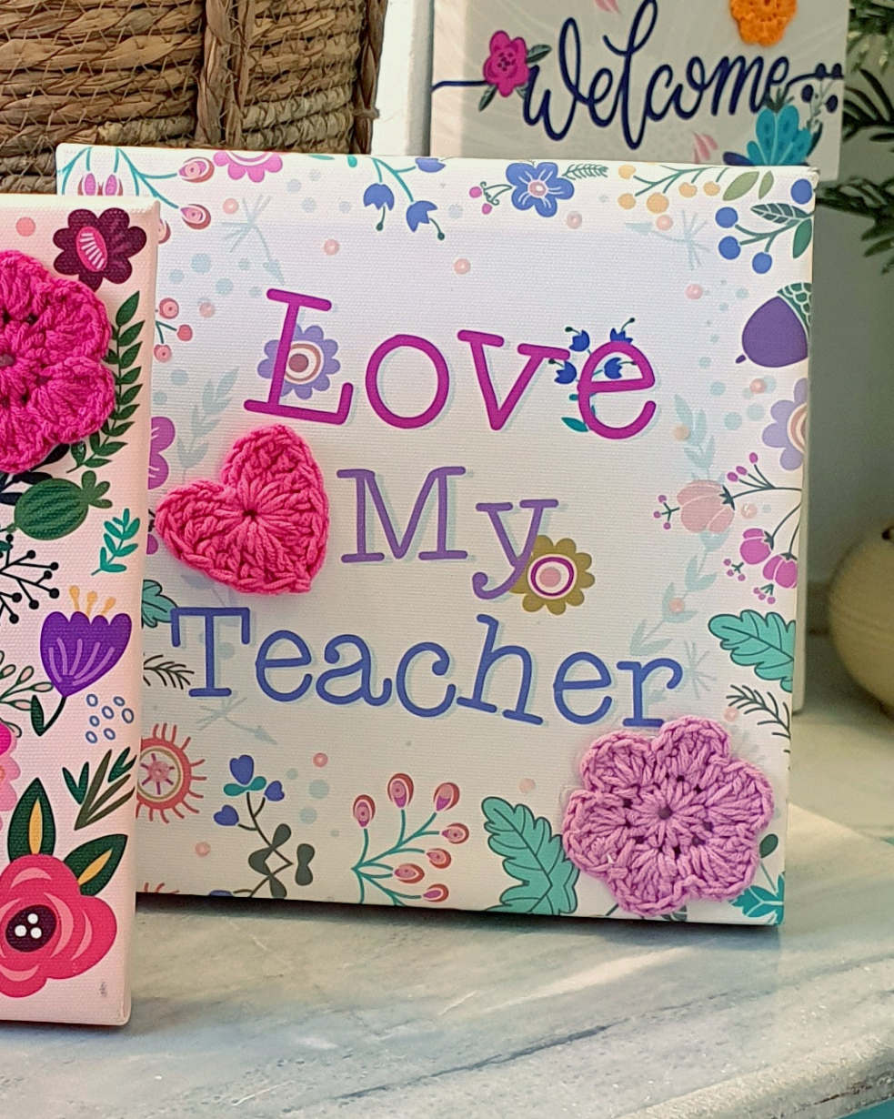Best Teacher - White