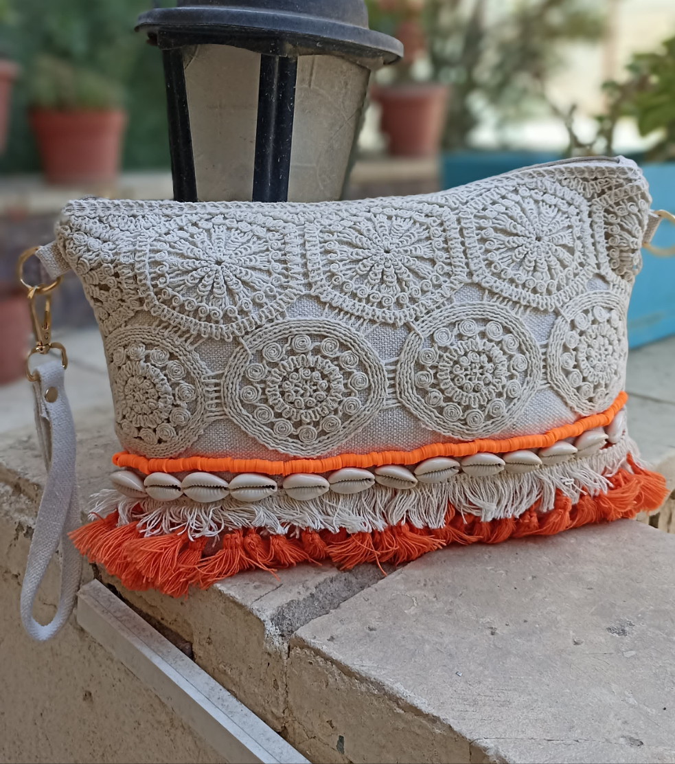 Hand clutch Fringy (Orange)