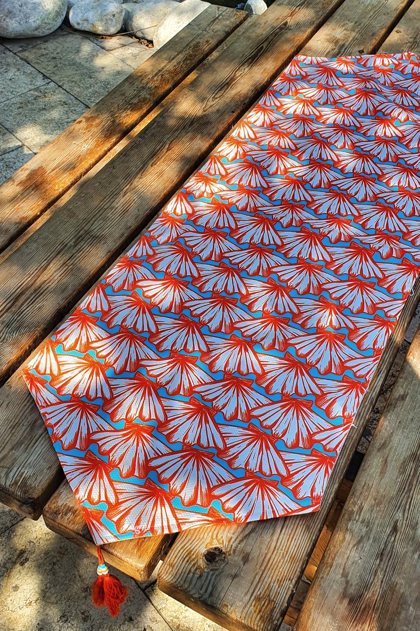 Orange Shells Runner