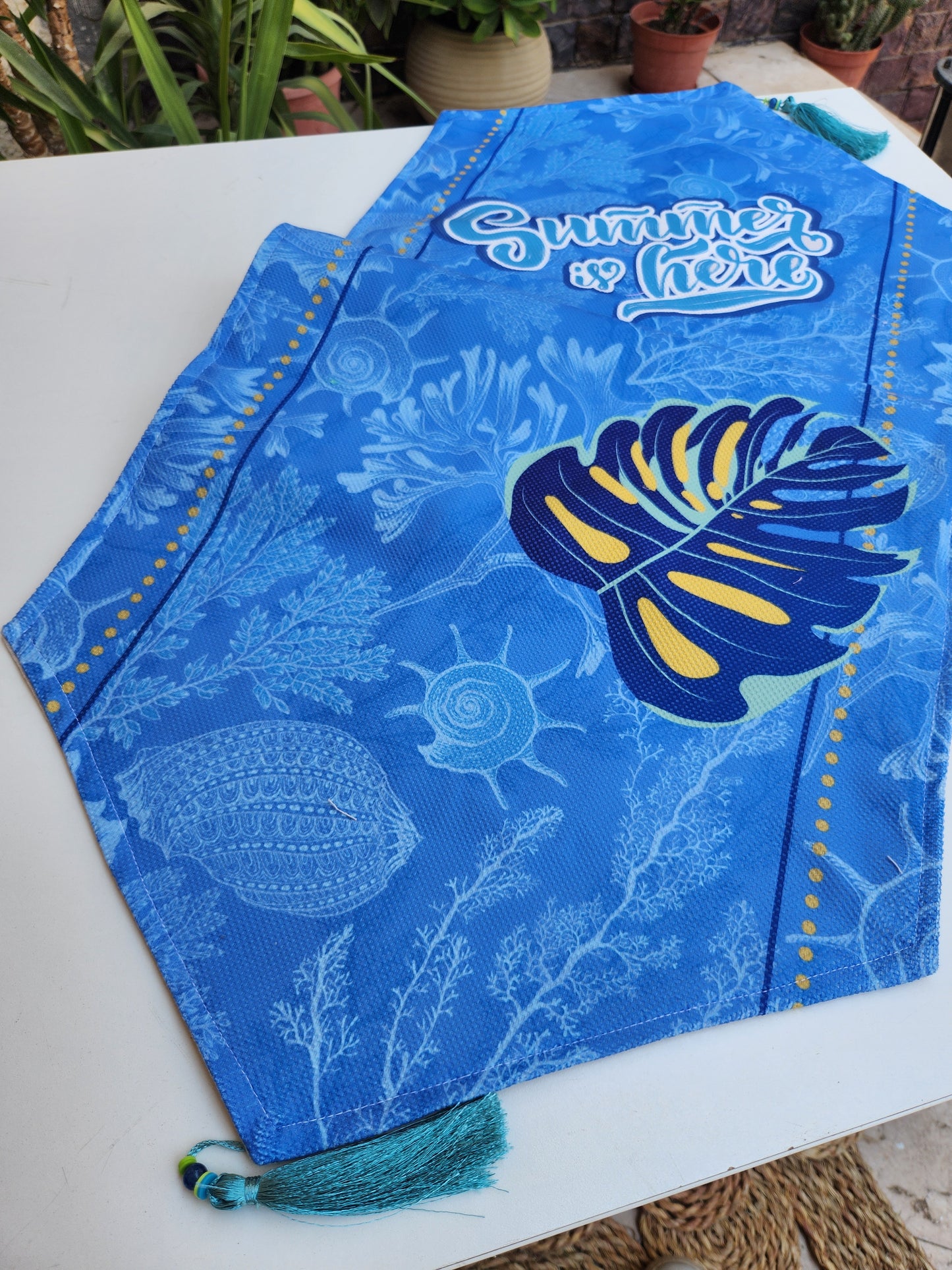 Summer Tropicana - Blue Runner