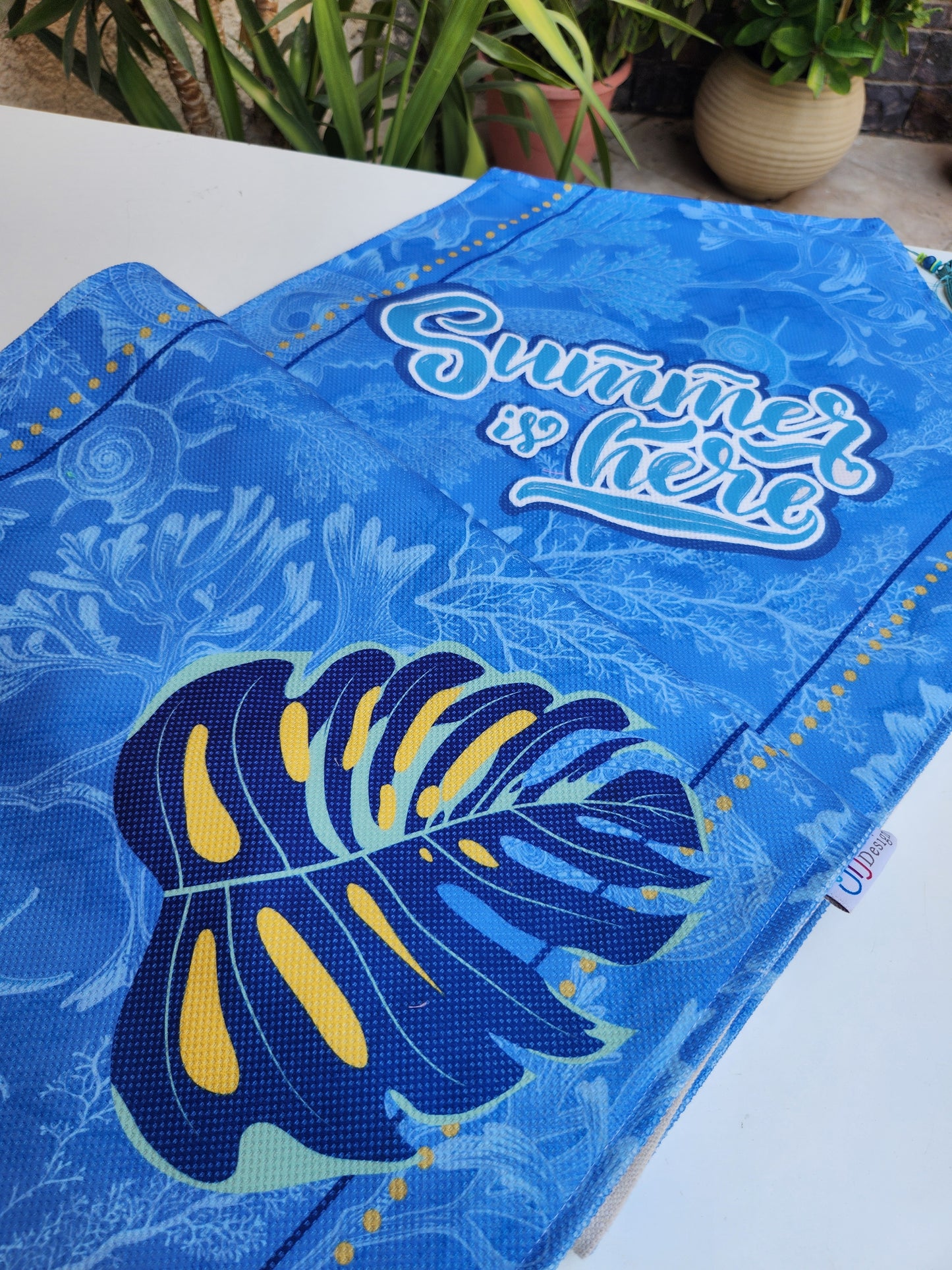 Summer Tropicana - Blue Runner