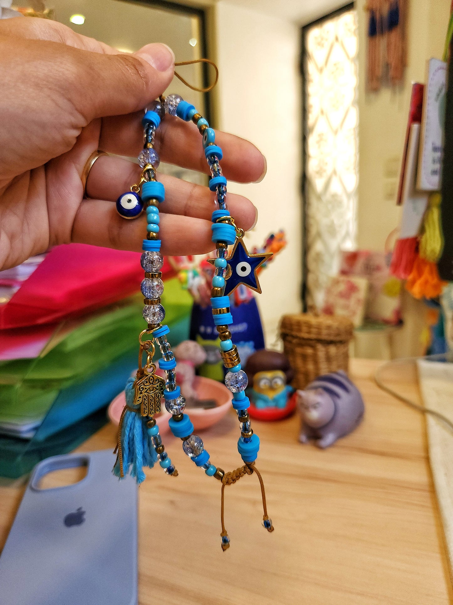 Oriental Azure Short Mobile Chain
