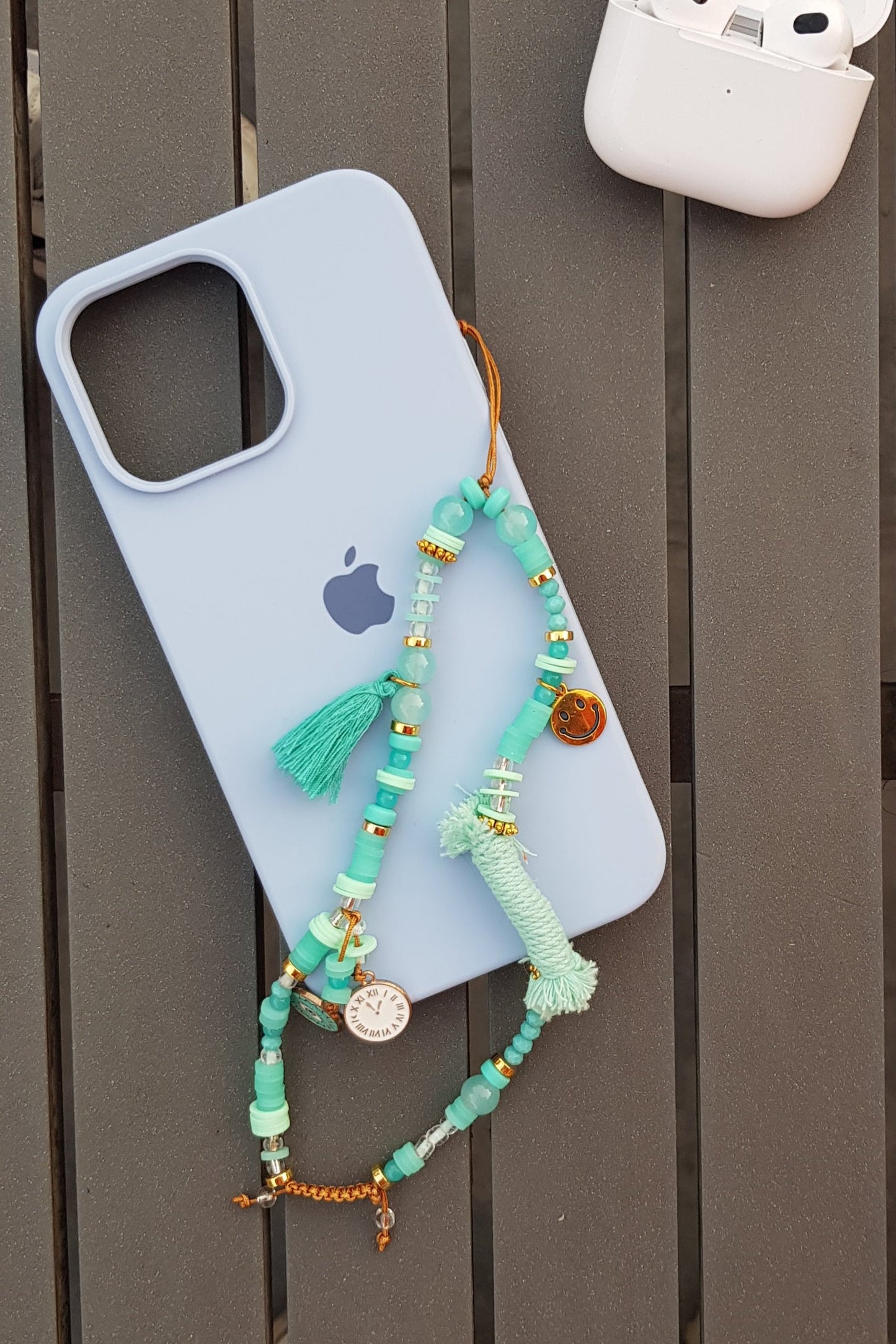 Fun Teal Short Mobile Chain