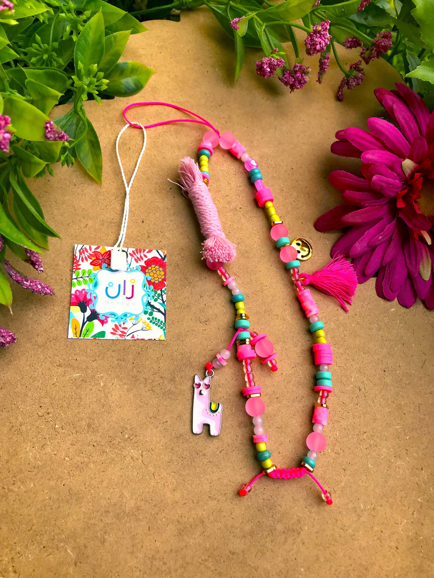 Pink Lama Short Mobile Chain