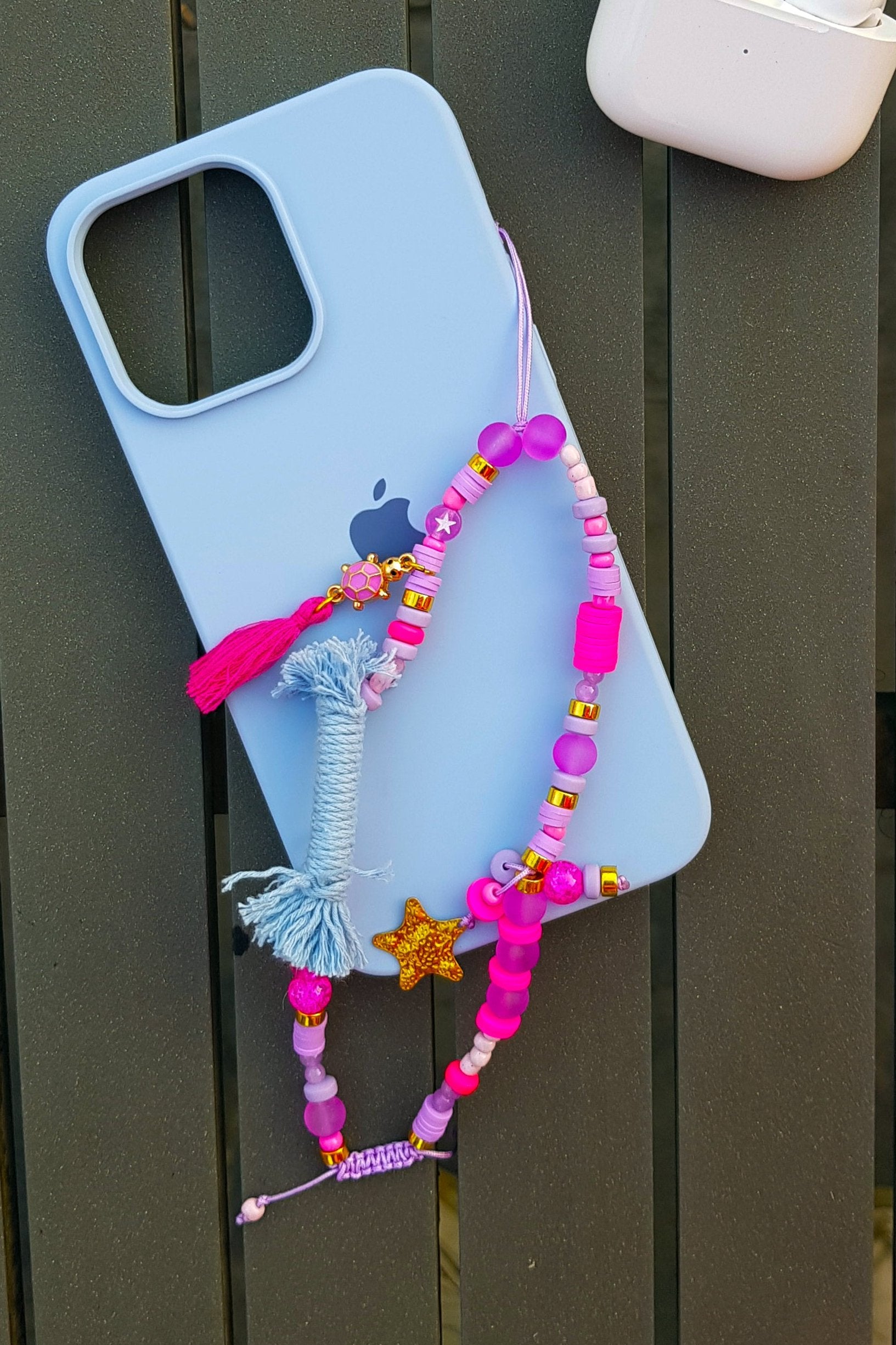 Purple Beach Short Mobile Chain – Zandesigneg