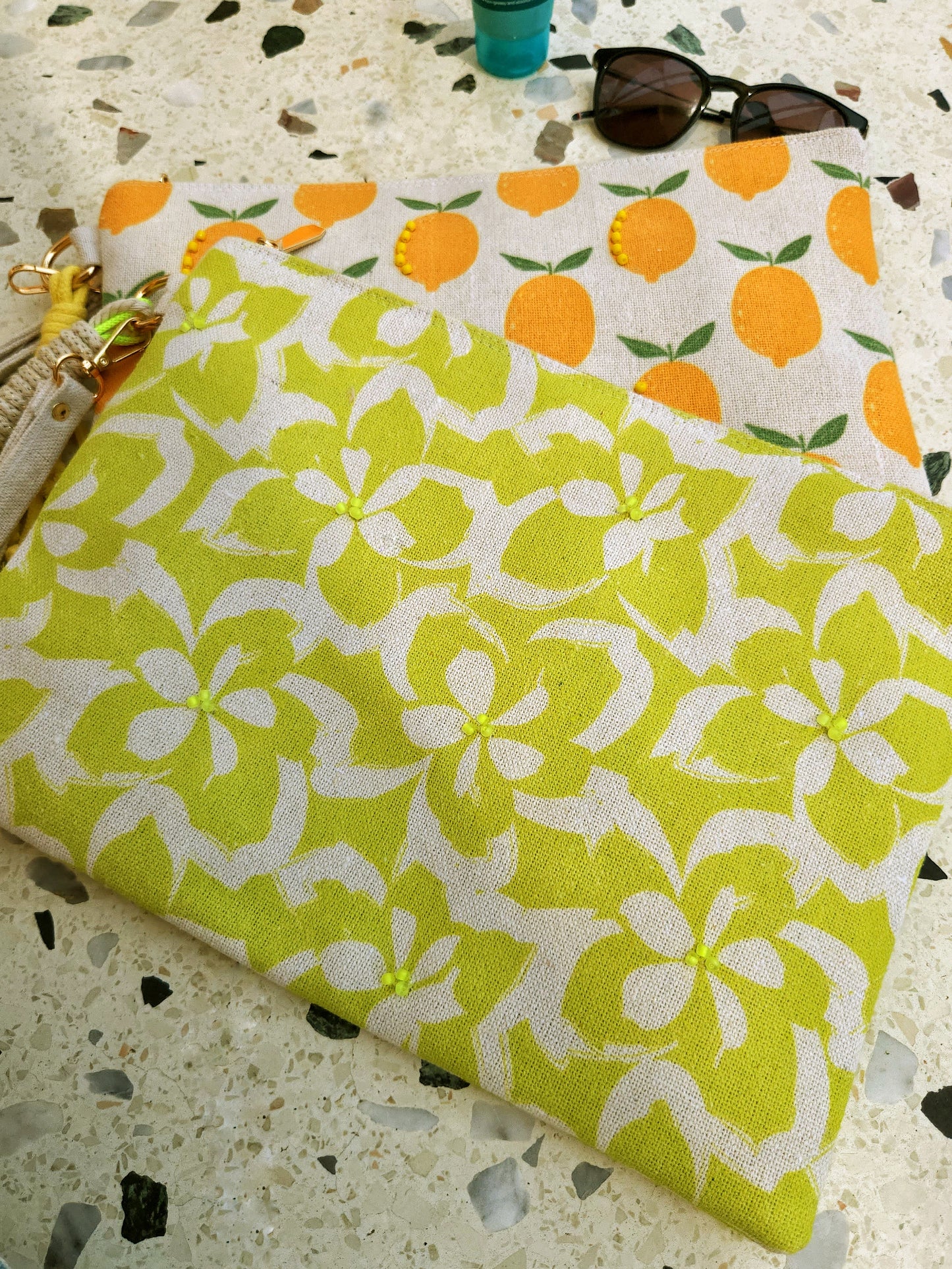 XL Printed Hand Clutch - Lime Beach Floral