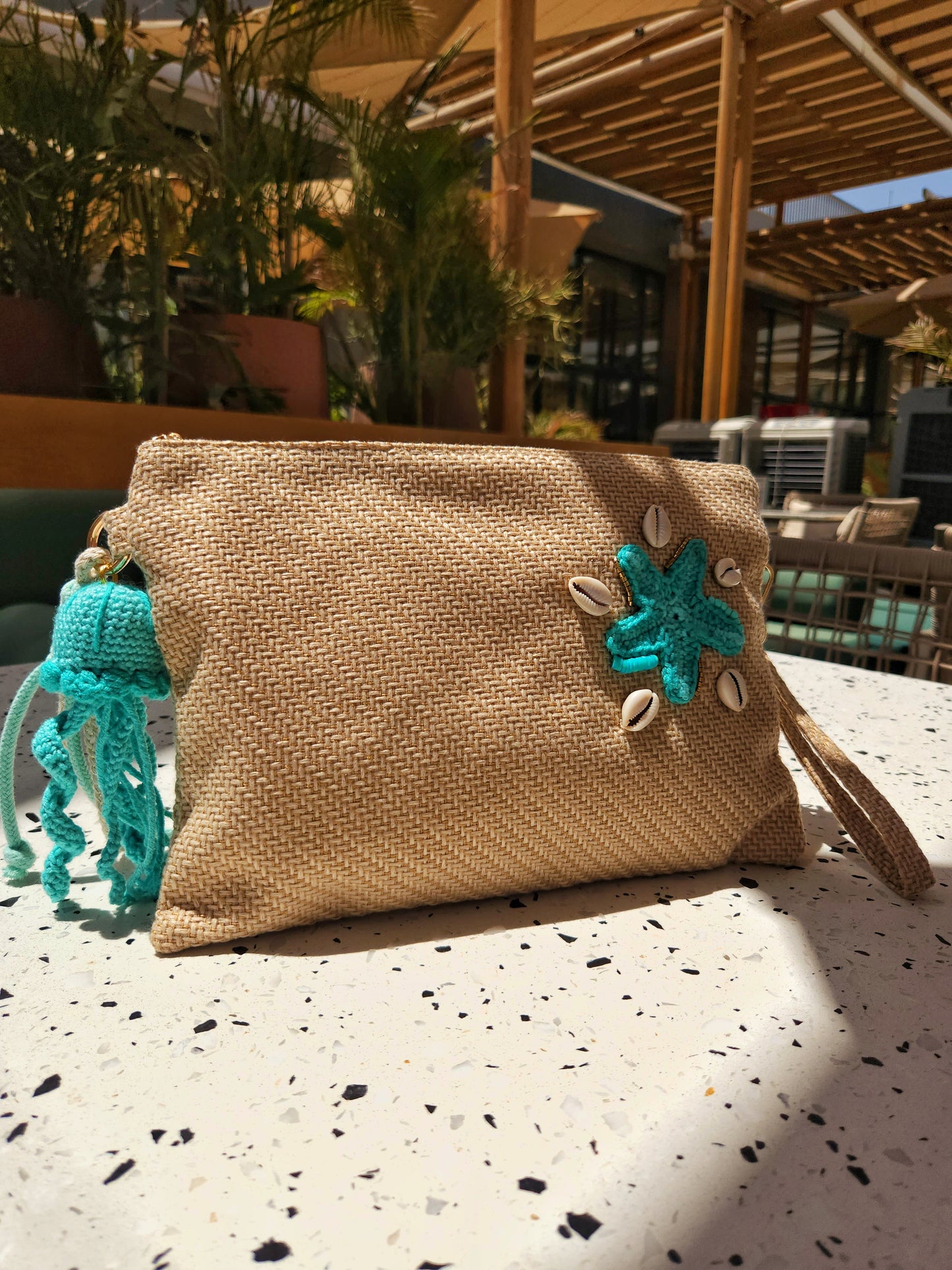 Hand clutch - Mint Jellyfish