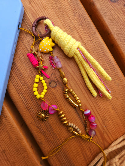 Goldie Short Mobile Chain/Charm