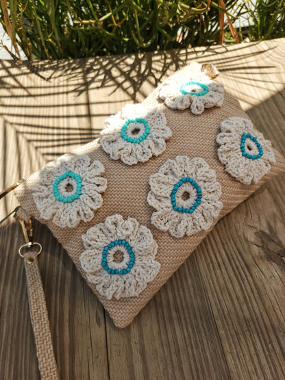 Hand clutch - Ivory Floral
