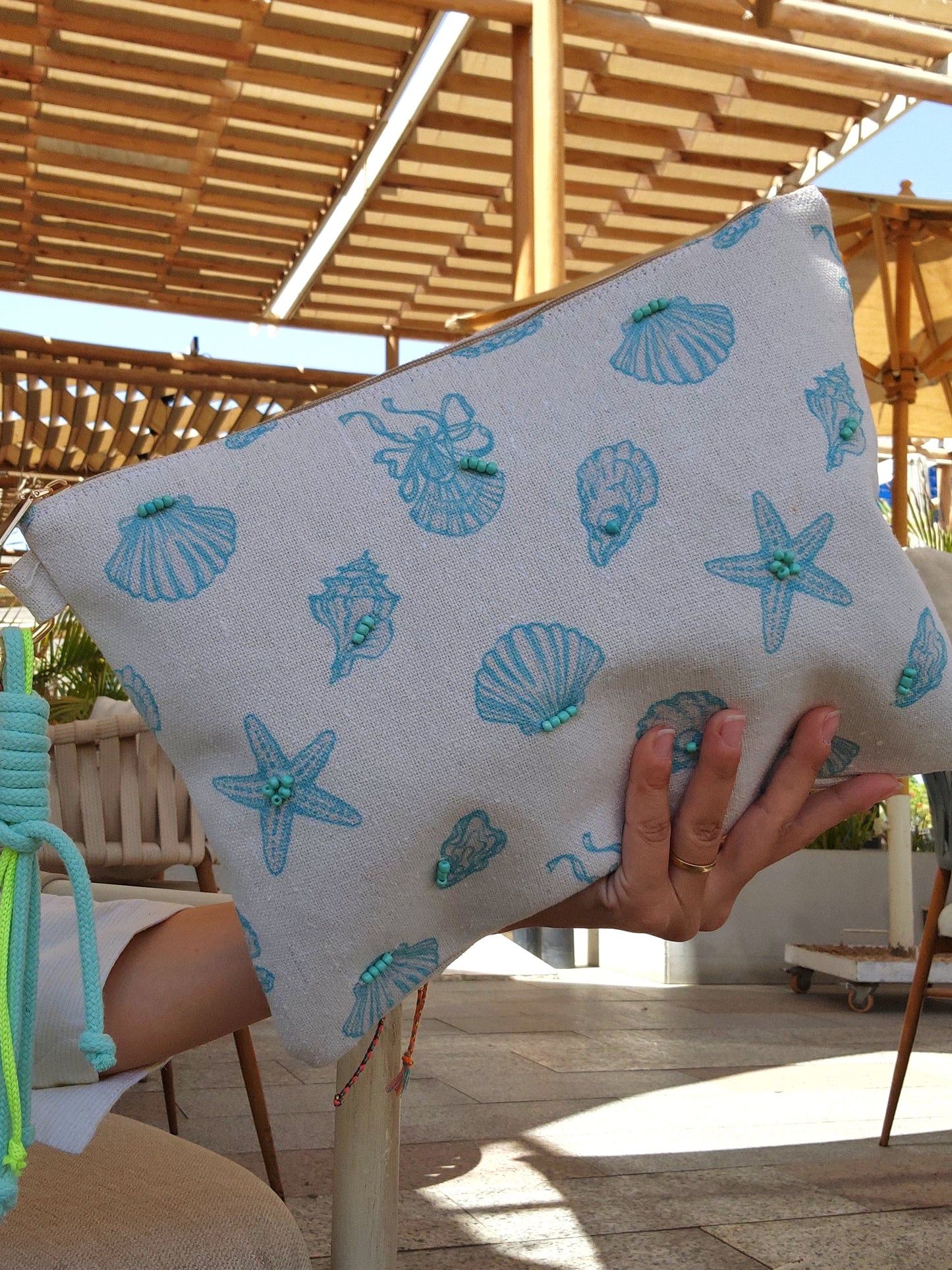 XL Printed Hand Clutch - Mint Seashells