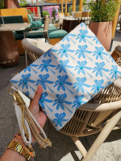 XL Printed Hand Clutch - Sea Blue Palmtrees
